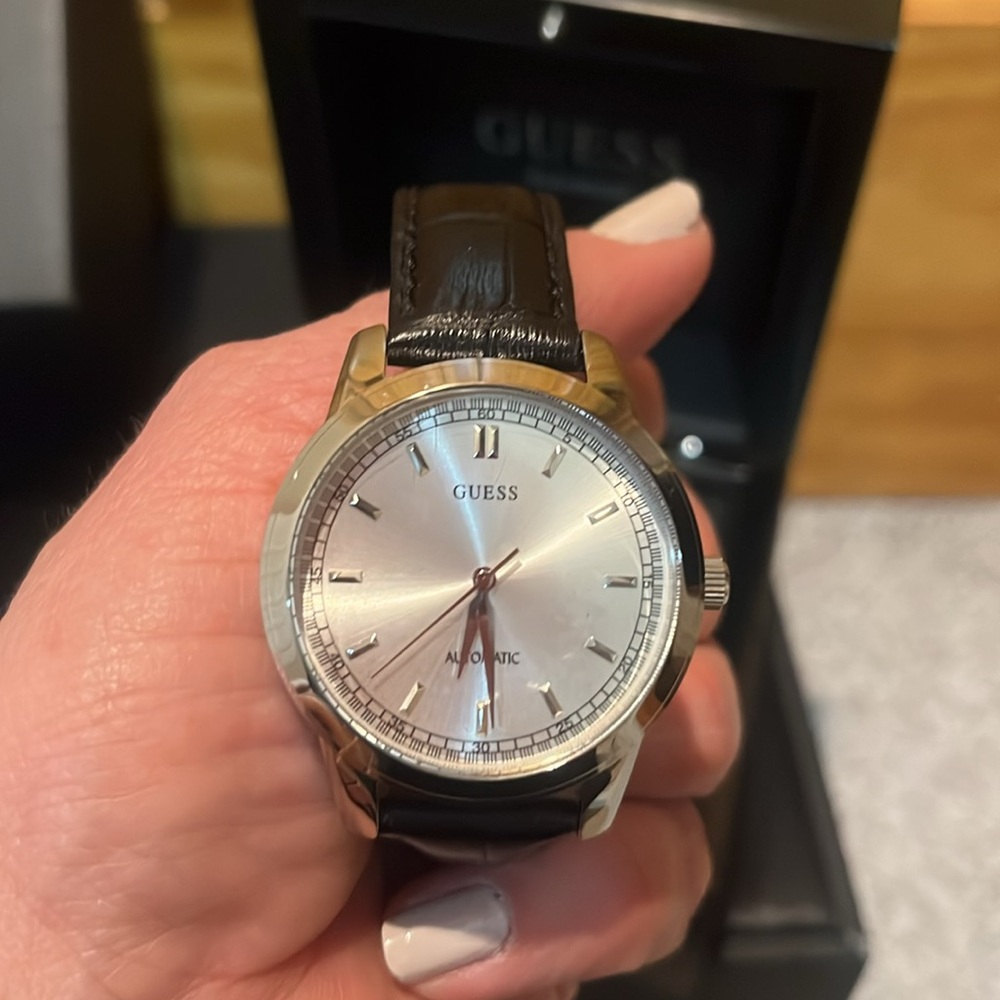 Guess Automatic Watch - Picture 10 of 15